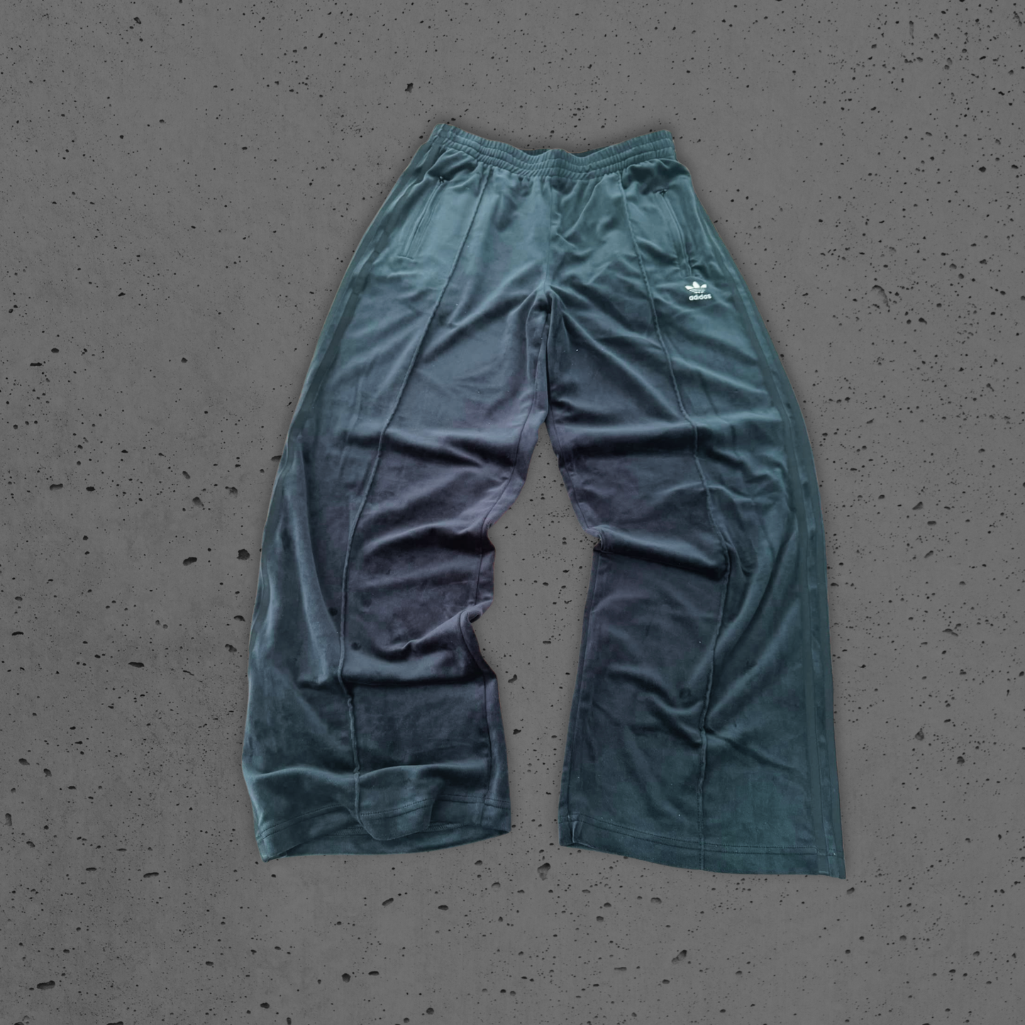 Adidas Anzug (Women M)